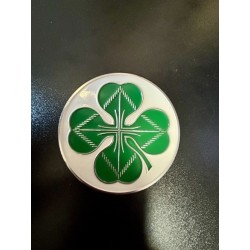 Badge treffle 70mm métal